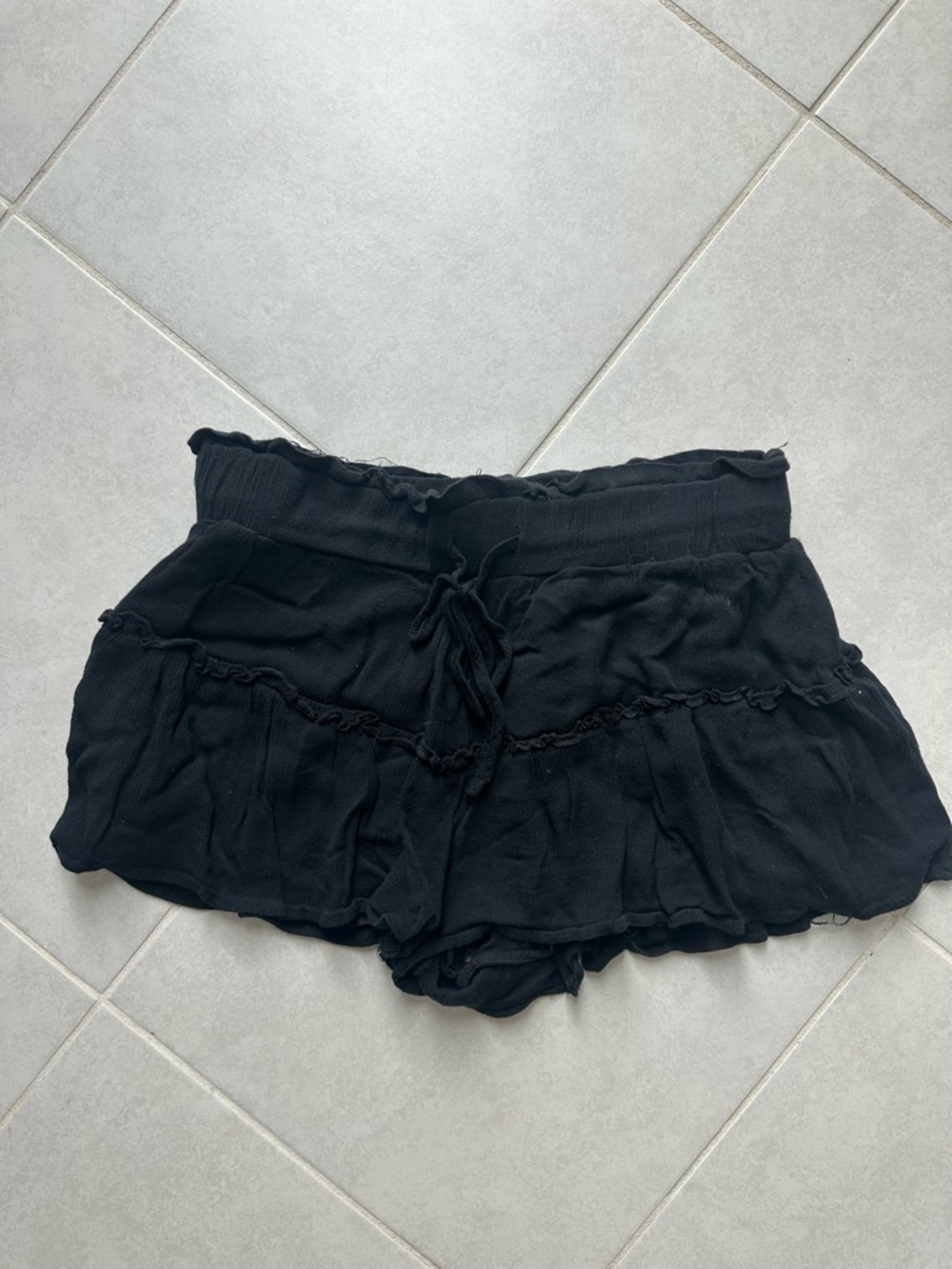 Altar’d State Shorts - Picture 1 of 3